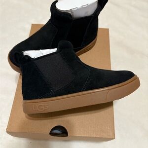 UGG Hamden Kids Black and Brown Boots